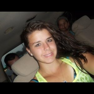 Meet your Posher, Devin